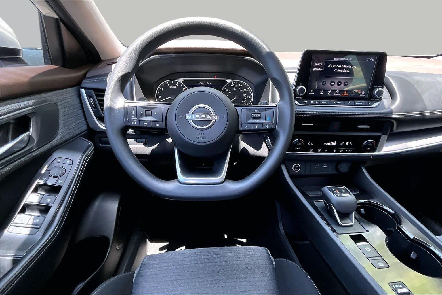 Certified 2023 Nissan Rogue SV FWD image 6