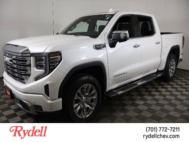 Used 2023 GMC Sierra 1500 Denali w/ Technology Package AWD/4WD image 9
