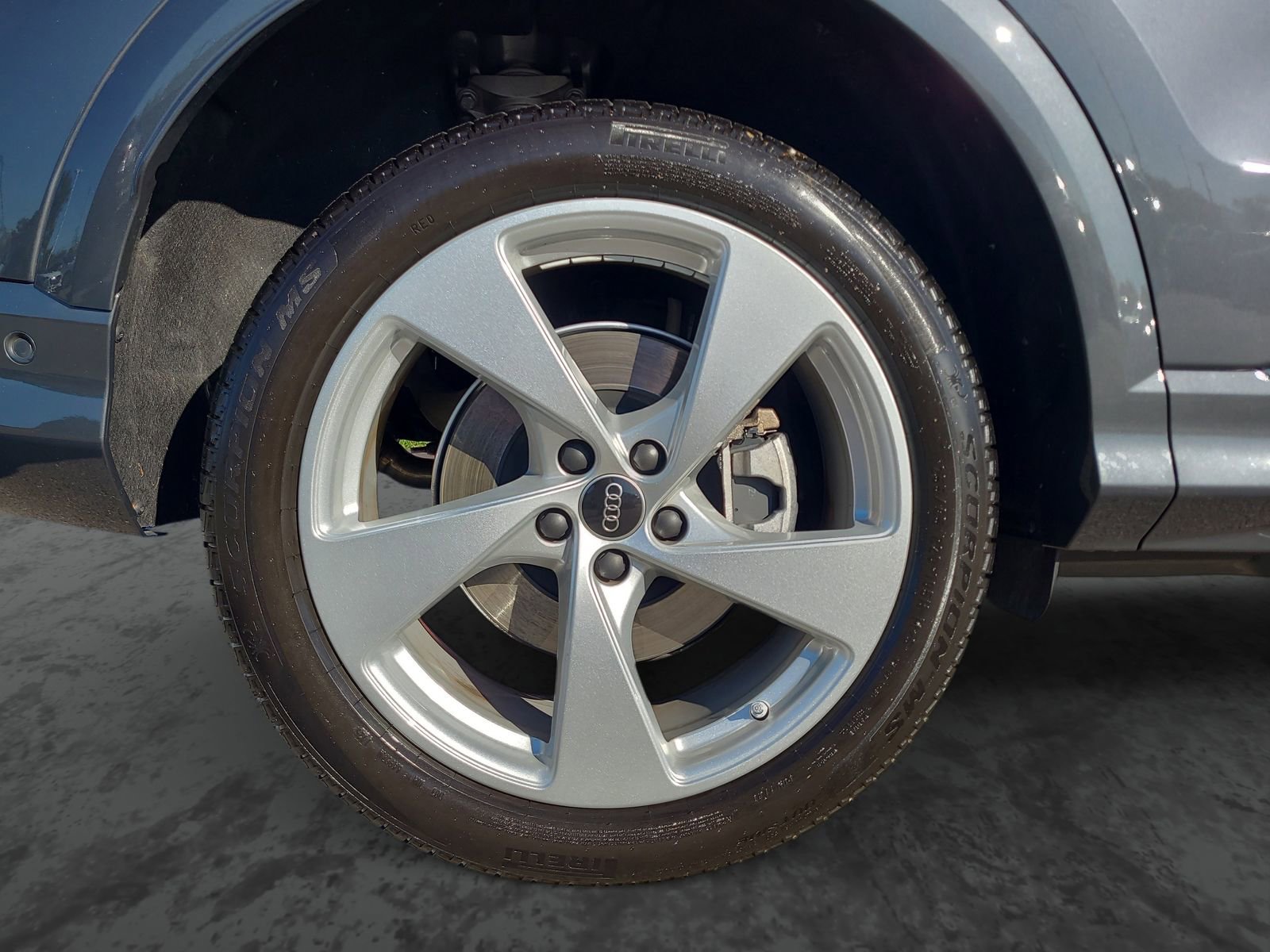 Used 2025 Audi Q5 Premium Plus w/ Premium Plus image 6