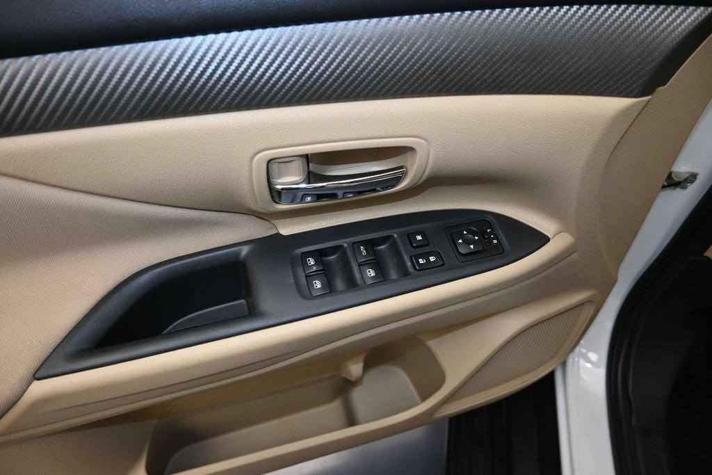 Used 2018 Mitsubishi Outlander SE FWD image 11