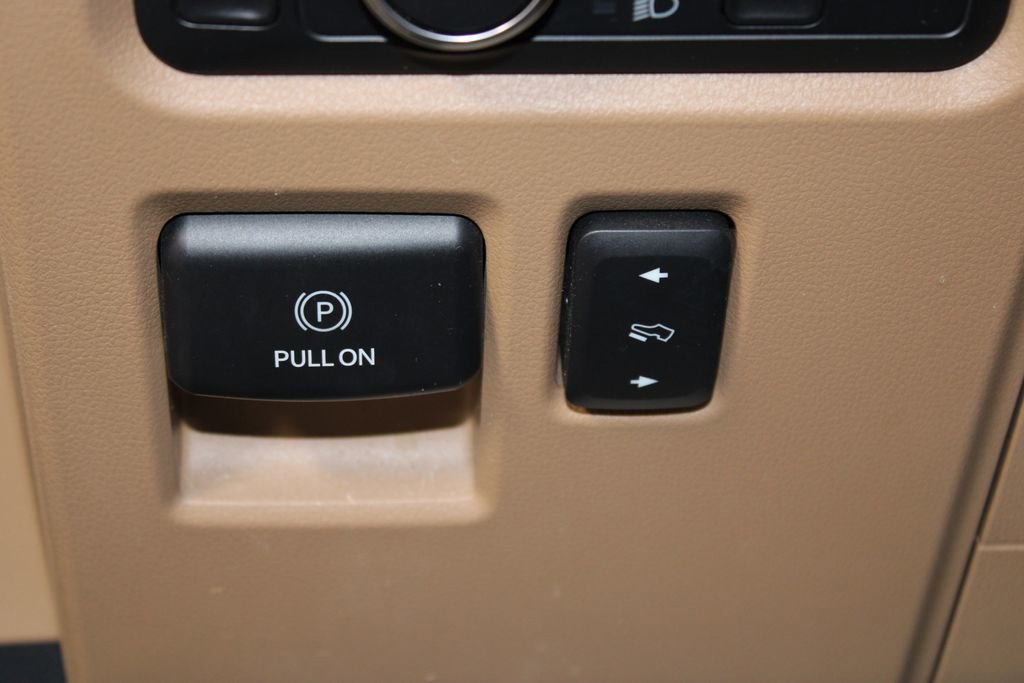 Used 2021 Ford F150 Lariat w/ Equipment Group 502A High image 37