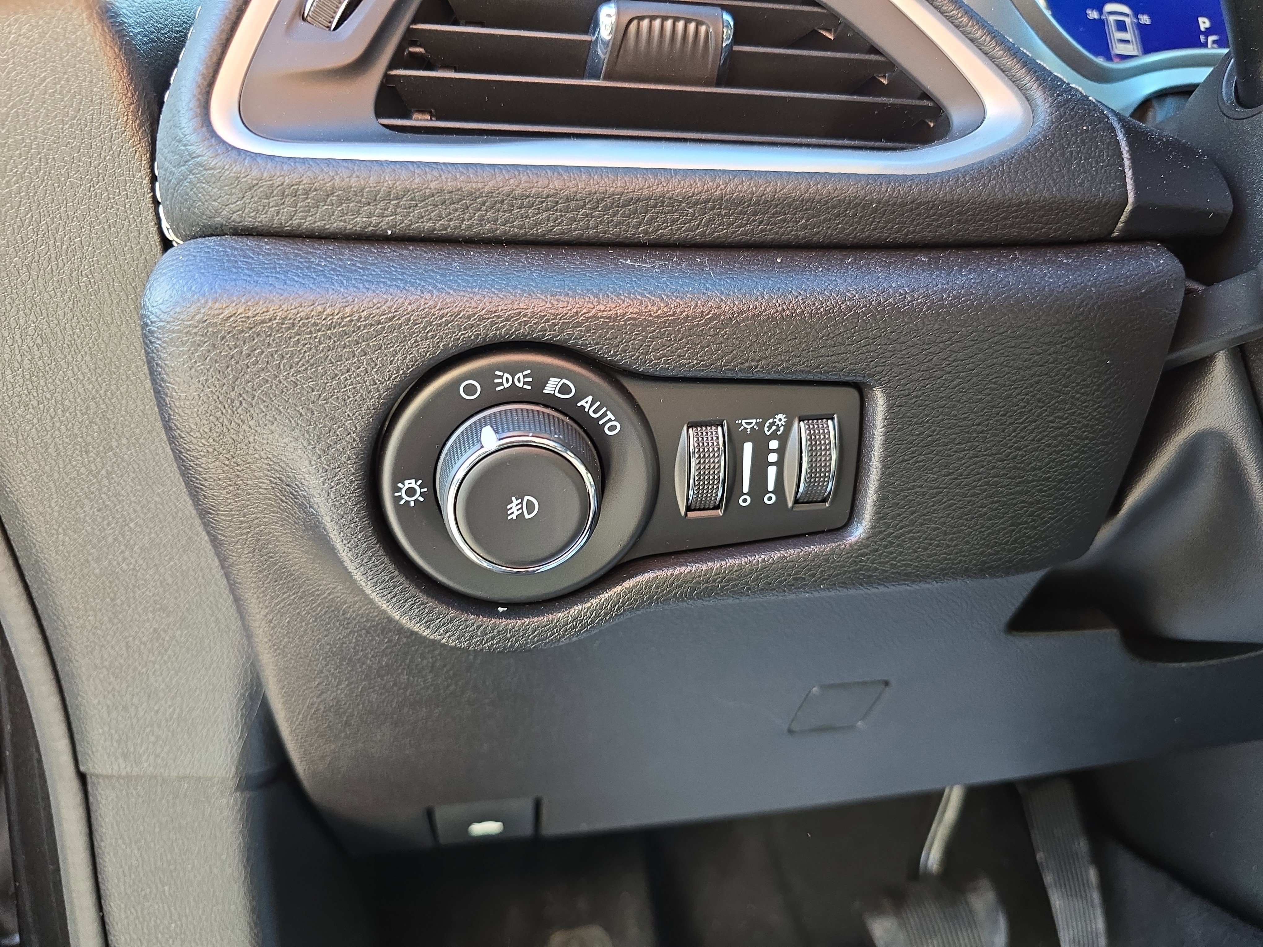 Used 2021 Chrysler Pacifica Touring-L w/ S Appearance Package image 19