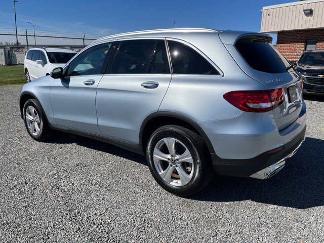 Used 2017 Mercedes-Benz GLC 300 4MATIC image 7