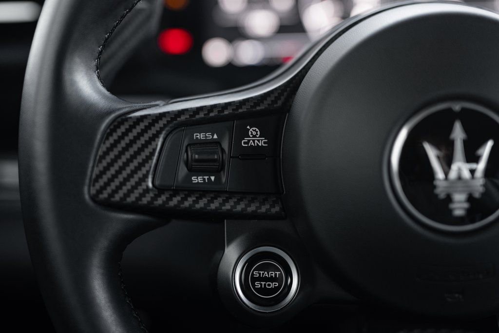 Used 2022 Maserati MC20 Coupe image 41