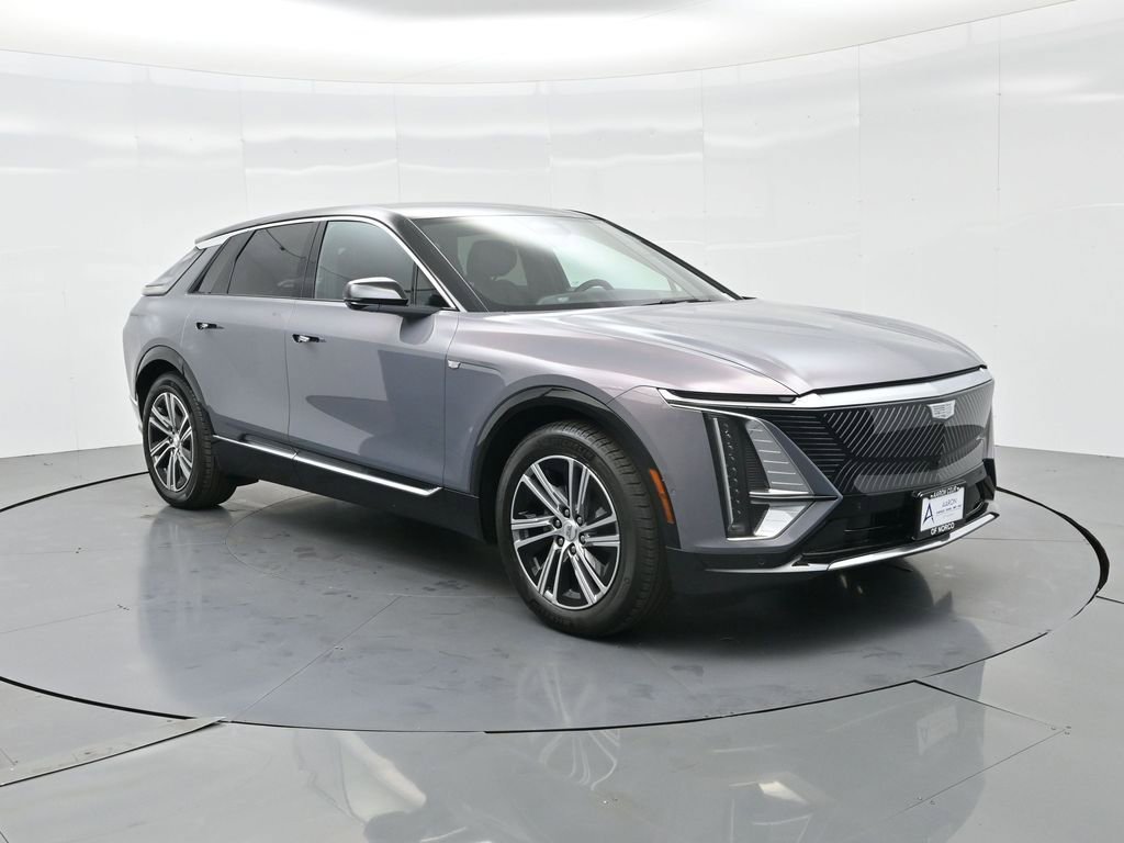 Used 2025 Cadillac Lyriq Luxury image 4