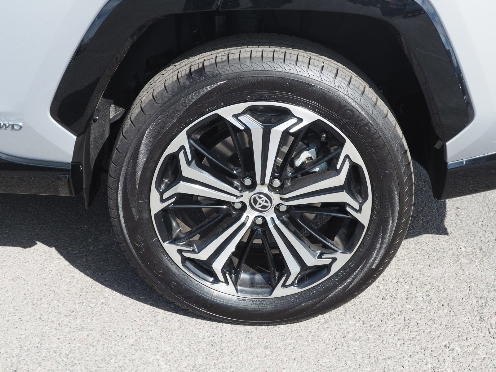 Used 2025 Toyota RAV4 XSE image 7