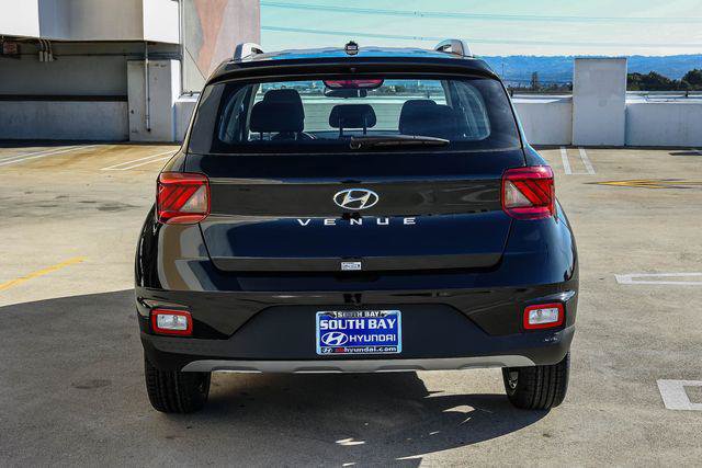 New 2026 Hyundai Venue SEL FWD image 5
