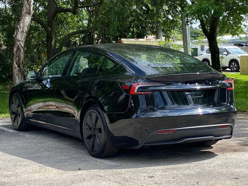 Used 2024 Tesla Model 3 Standard Range RWD image 8