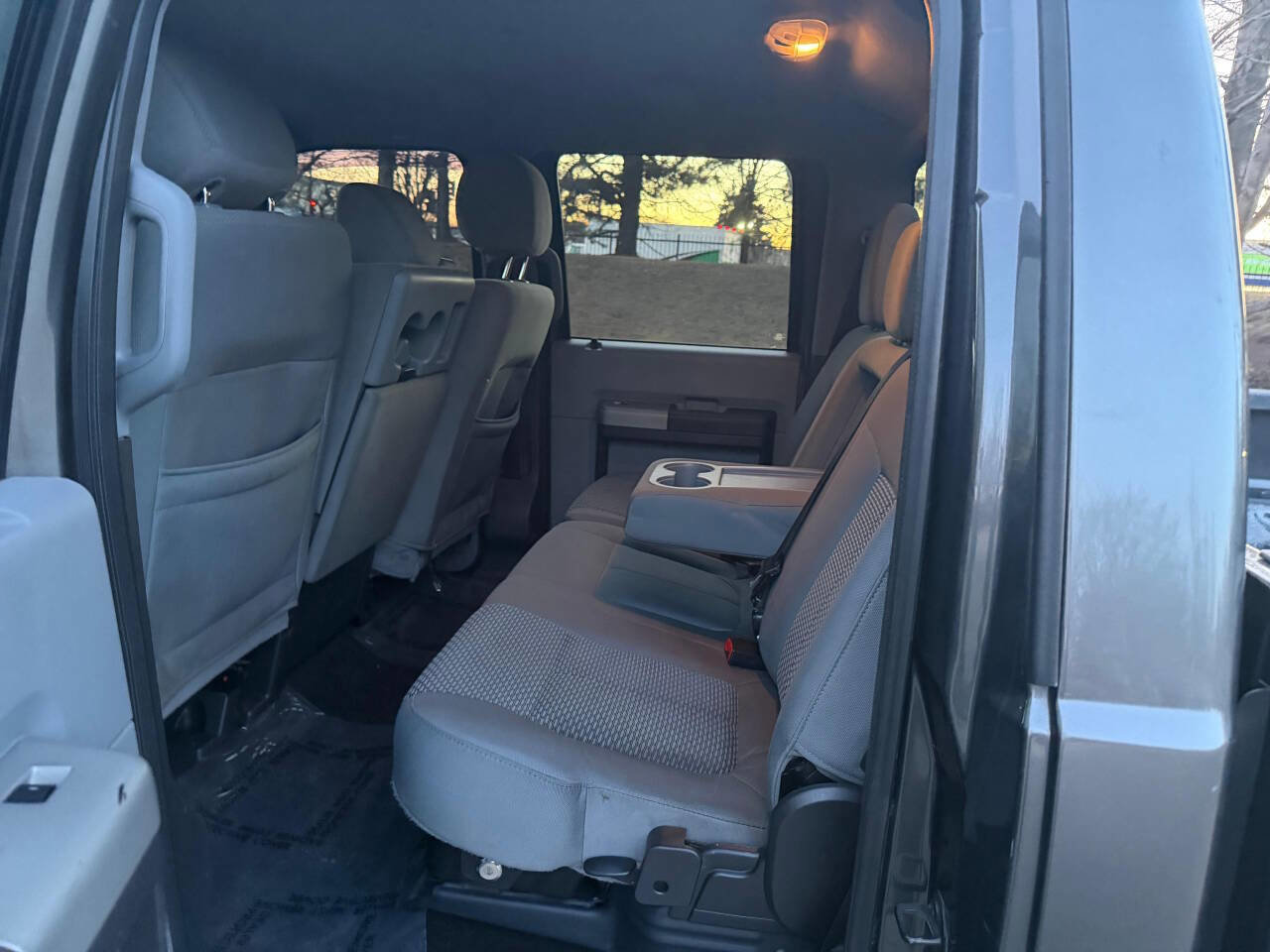 Used 2015 Ford F250 XLT w/ XLT Premium Package image 27