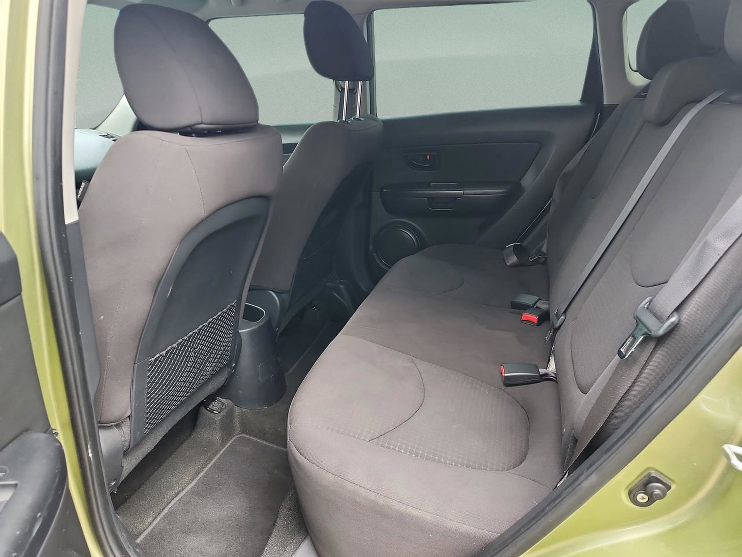 Used 2013 Kia Soul image 16