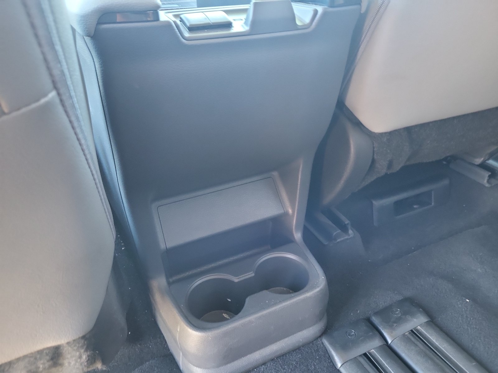 Used 2023 Toyota Sienna XLE FWD image 16