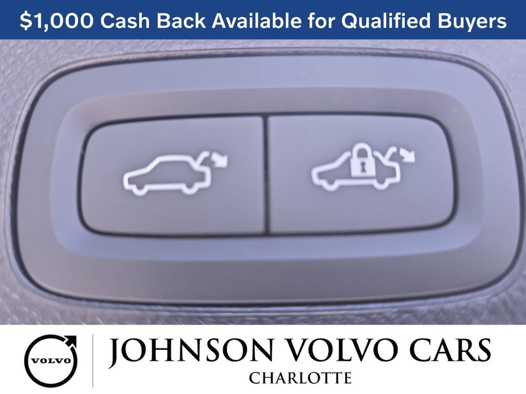 New 2026 Volvo XC90 T8 Ultra w/ Protection Package Premier AWD/4WD image 14