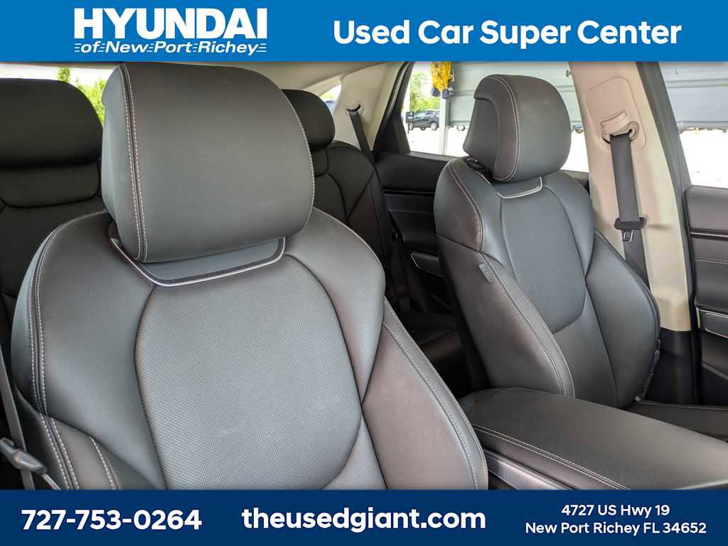 Used 2022 Genesis GV70 2.5T w/ Select Package AWD/4WD image 6