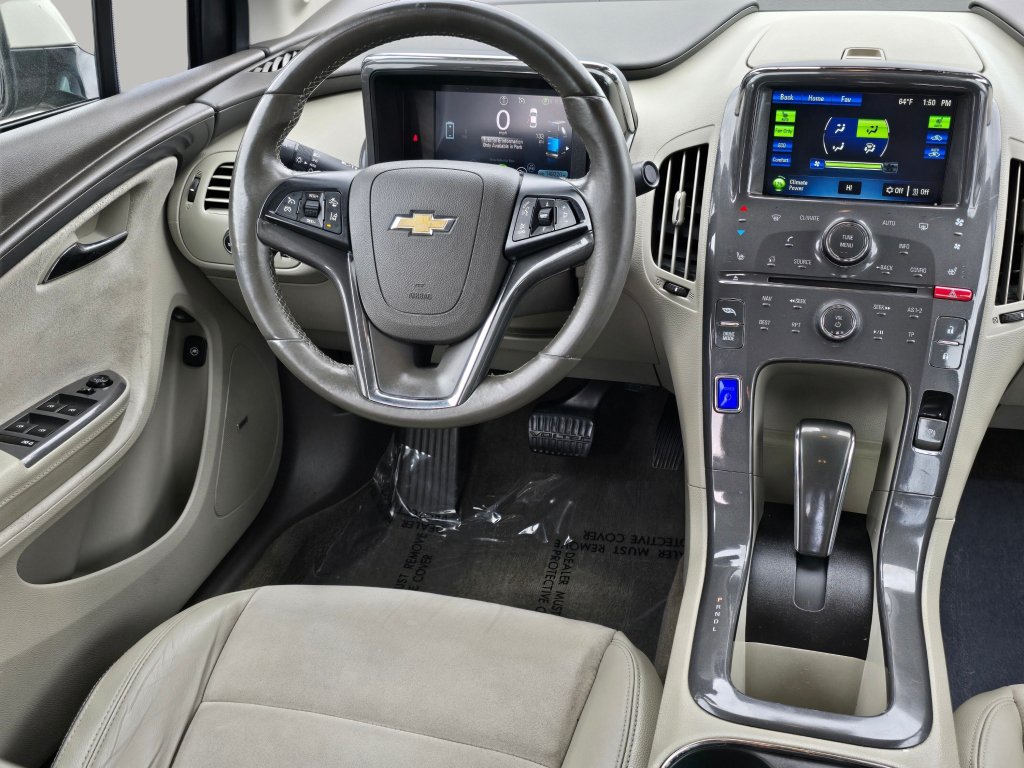 Used 2013 Chevrolet Volt Premium w/ Premium Trim Package FWD image 3