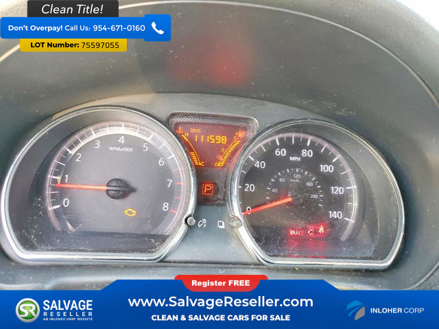 Used 2014 Nissan Versa SV FWD image 12