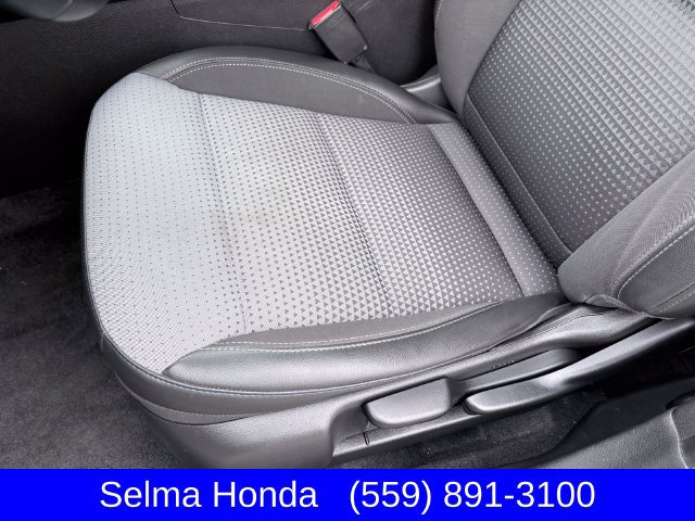 Used 2024 Chevrolet Trax LT w/ LT Convenience Package FWD image 10
