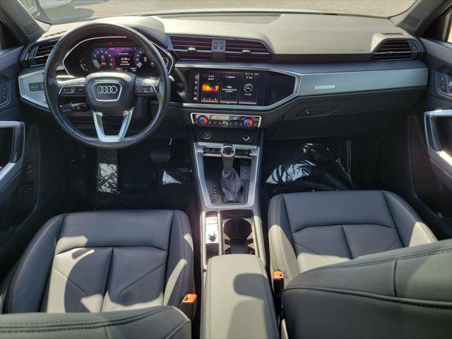 Certified 2025 Audi Q3 2.0T Premium w/ Convenience Package AWD/4WD image 23