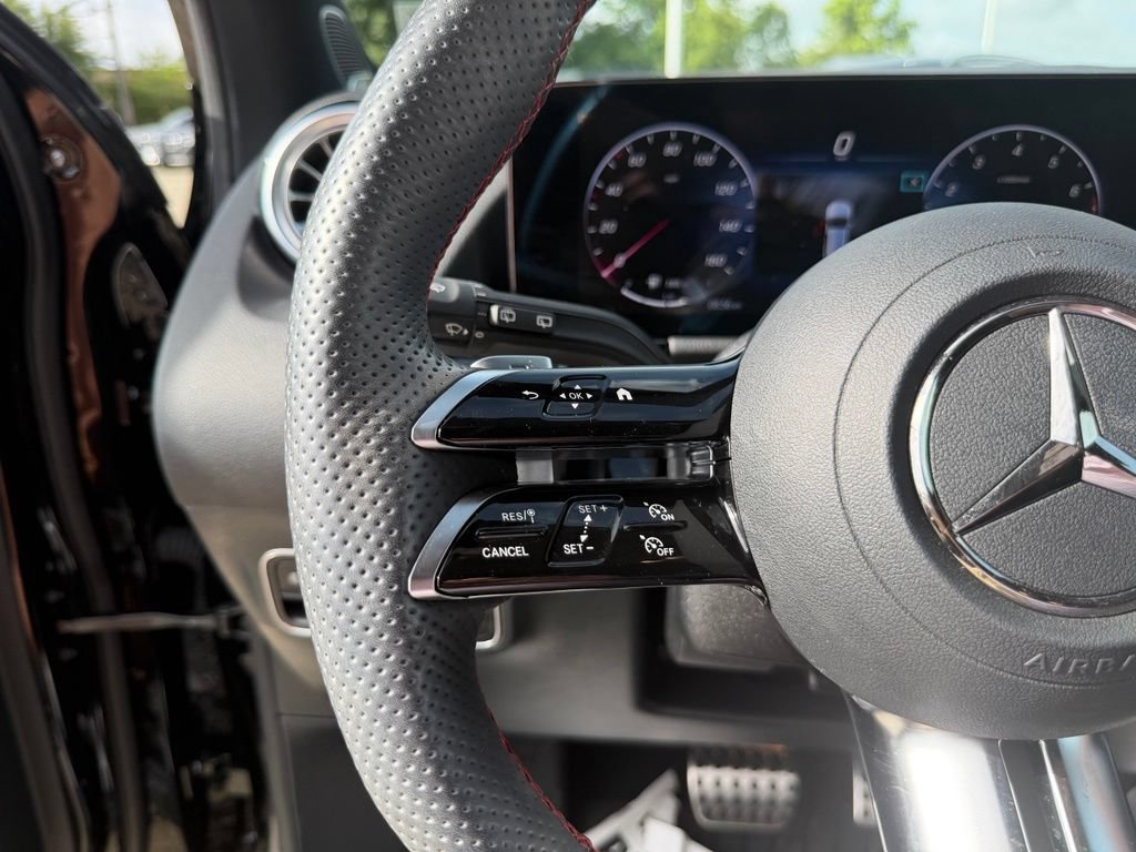 Used 2025 Mercedes-Benz GLA 250 image 13