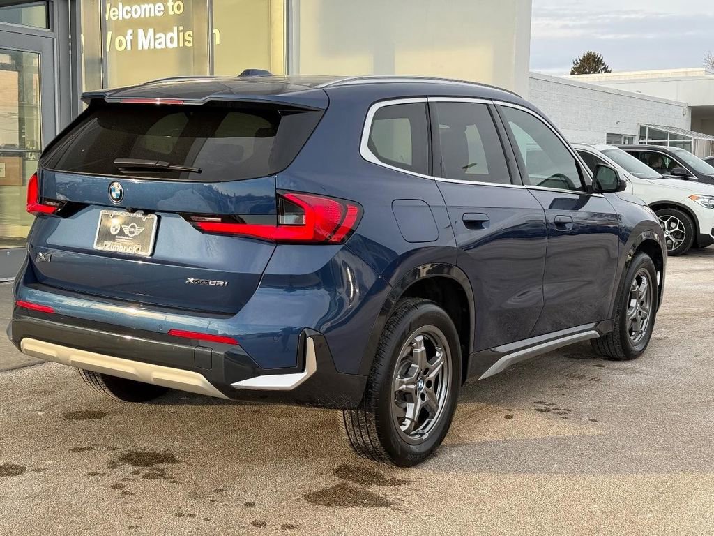 Used 2024 BMW X1 xDrive28i w/ Technology Package image 3