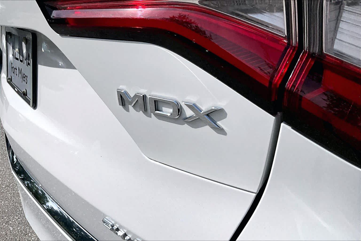 Certified 2023 Acura MDX SH-AWD w/ Technology Package image 10