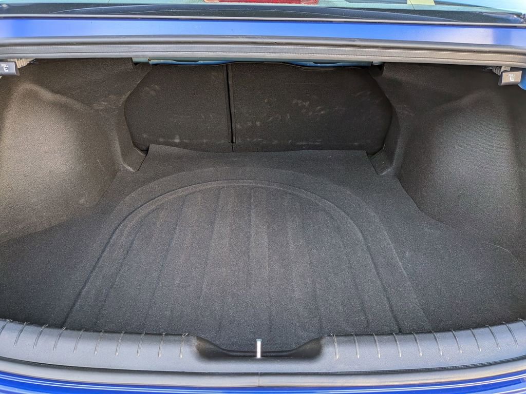 Used 2025 Hyundai Elantra SEL image 28