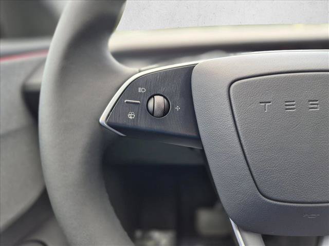 Used 2026 Tesla Model Y AWD image 15