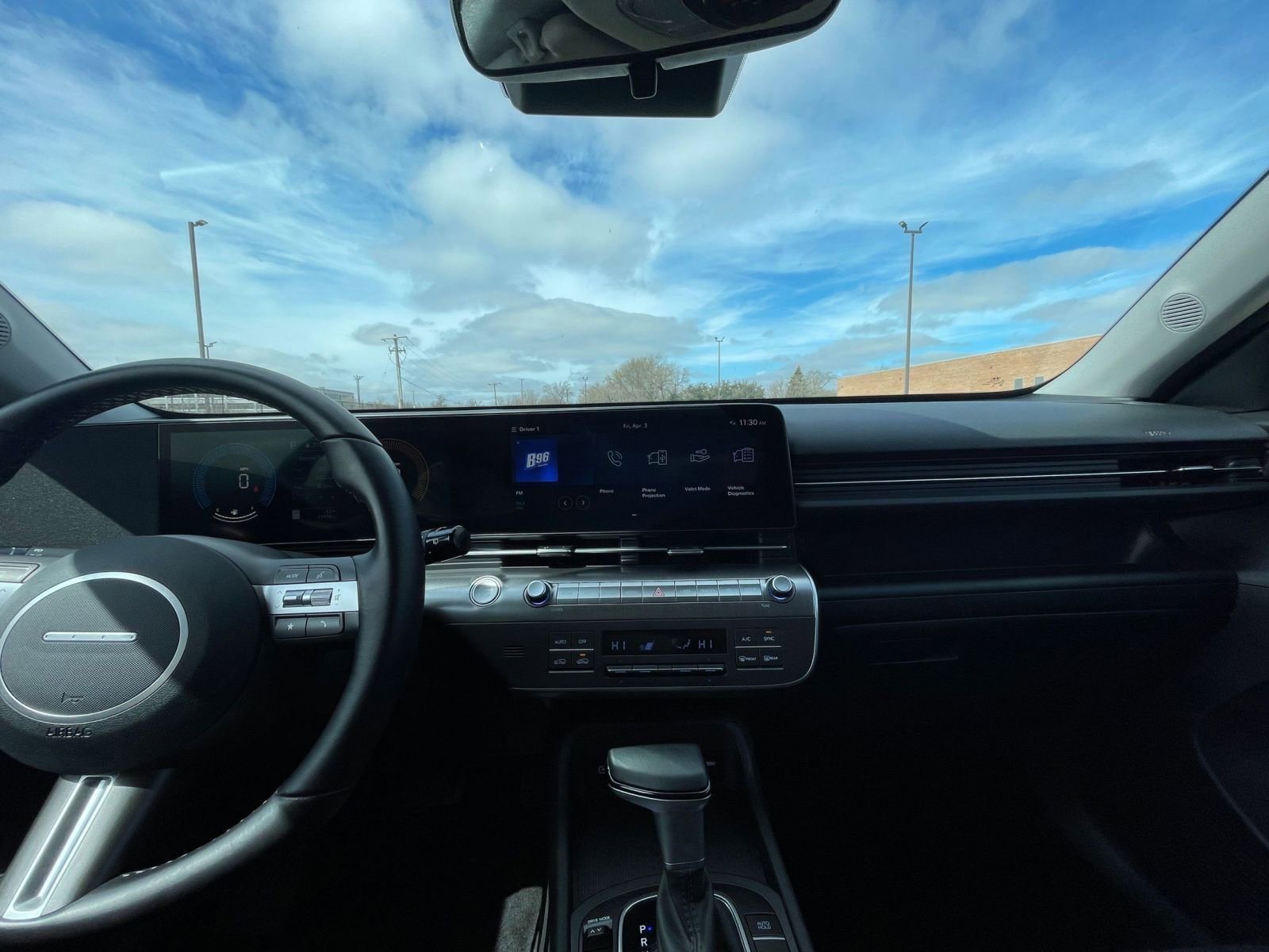 Used 2025 Hyundai Kona SEL image 34