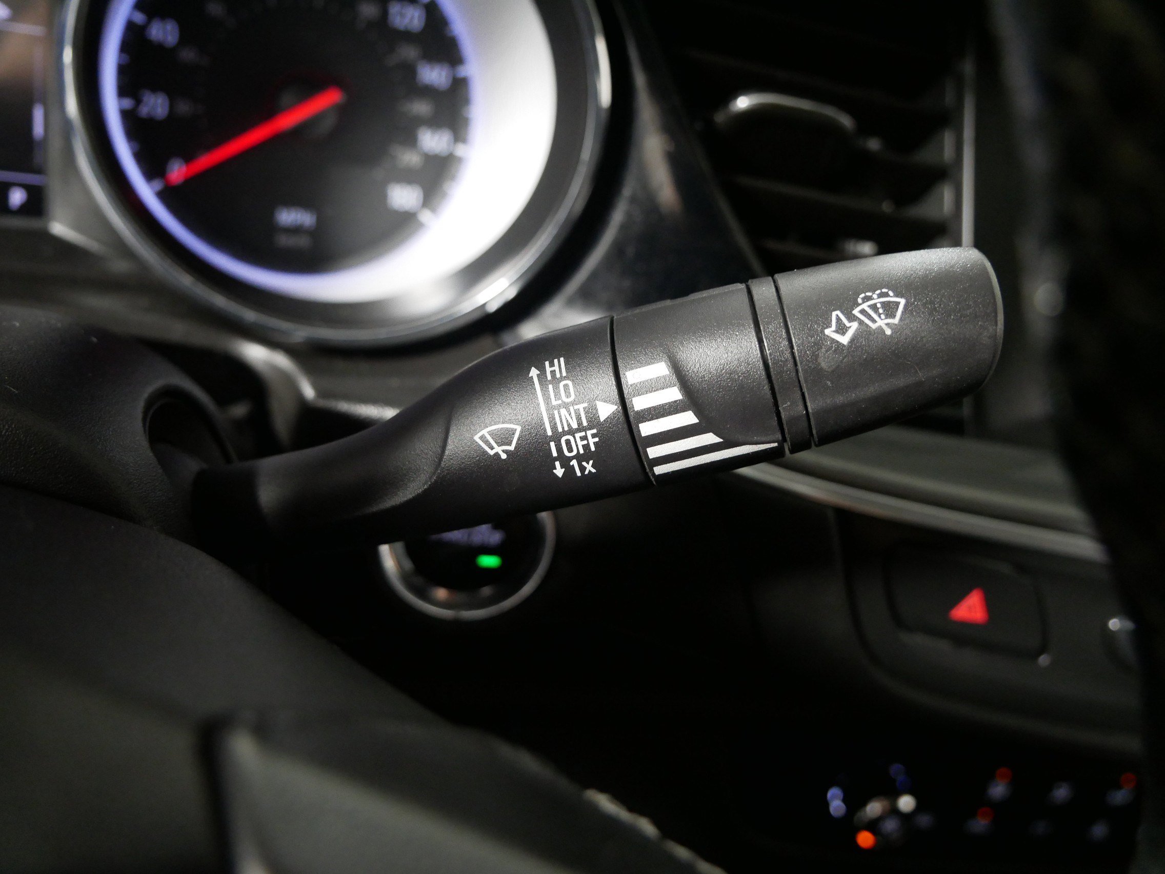 Certified 2018 Buick Regal Preferred image 29