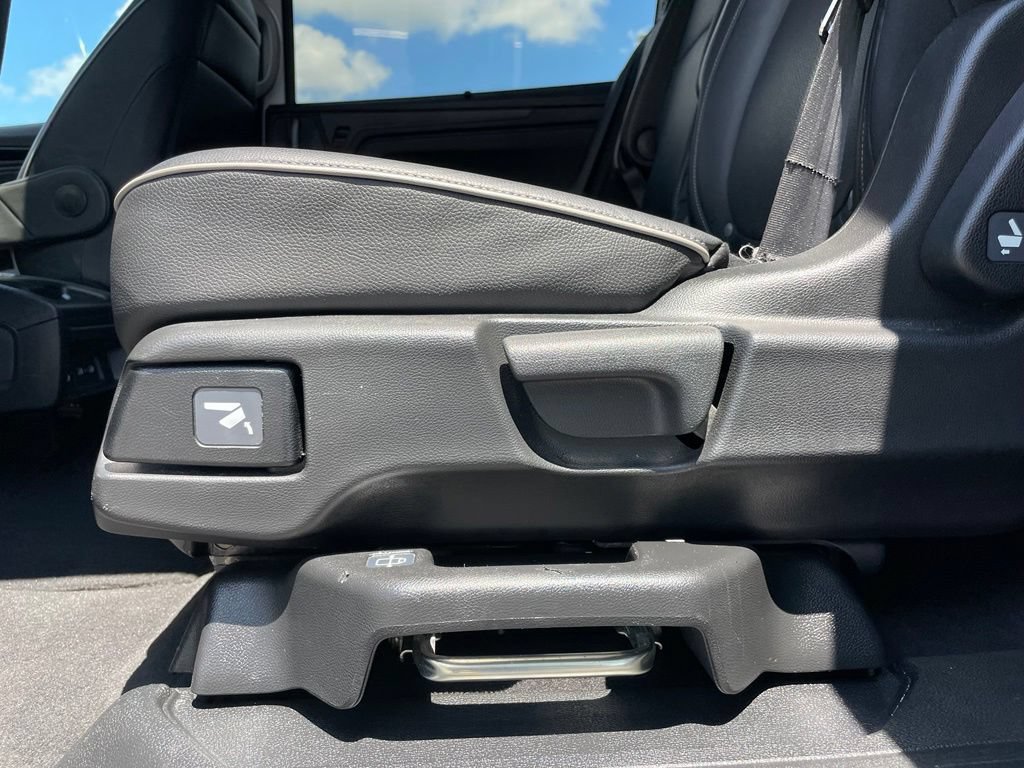 Certified 2024 Honda Odyssey Elite image 41