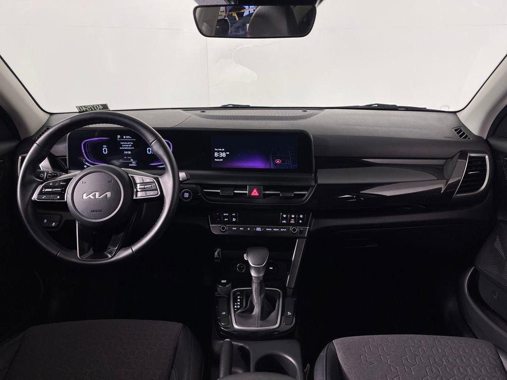 Used 2025 Kia Seltos S image 15