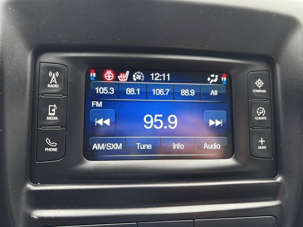 Used 2015 Chrysler 200 S w/ Comfort Group image 13