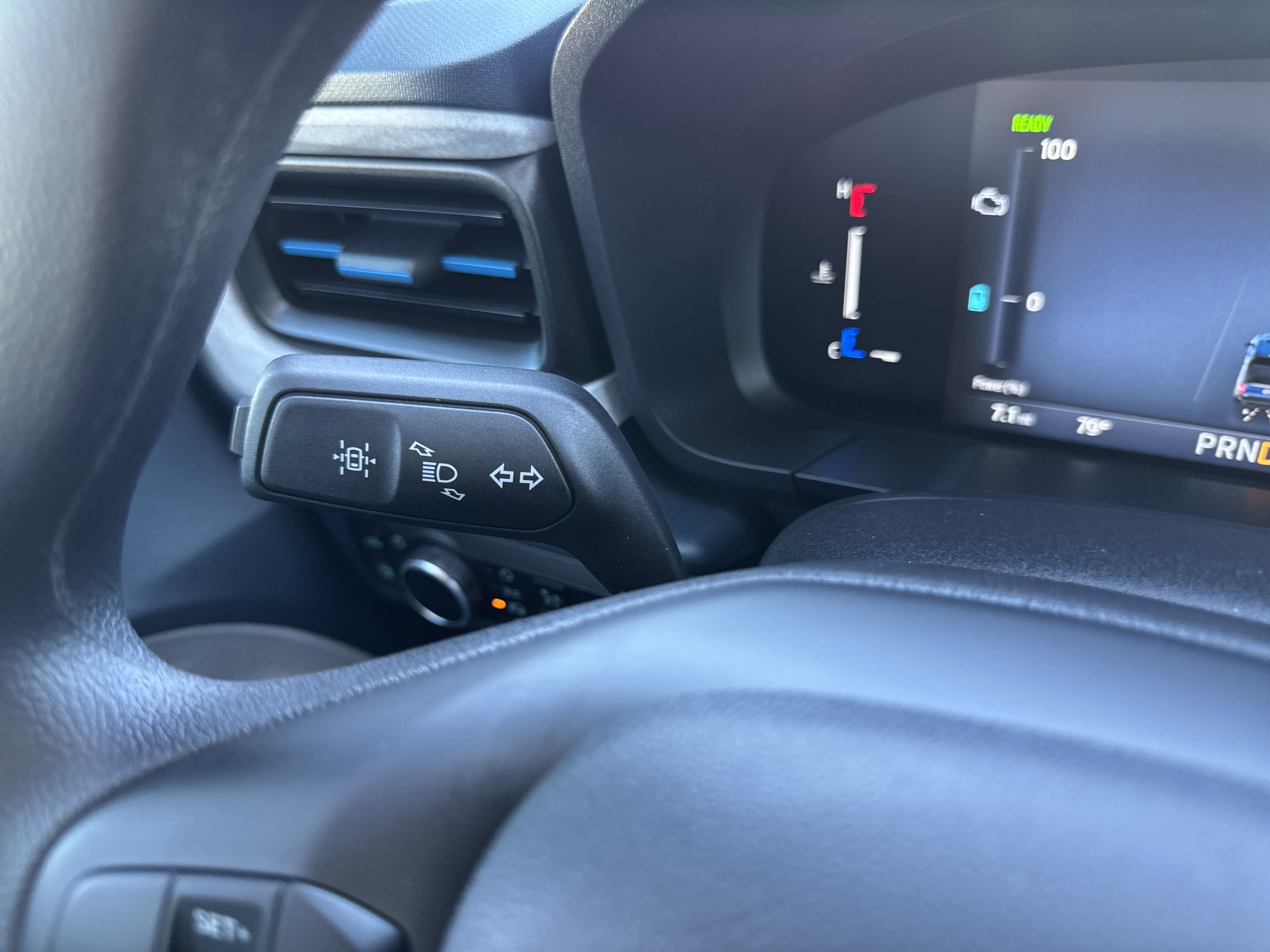 New 2025 Ford Maverick XLT image 32