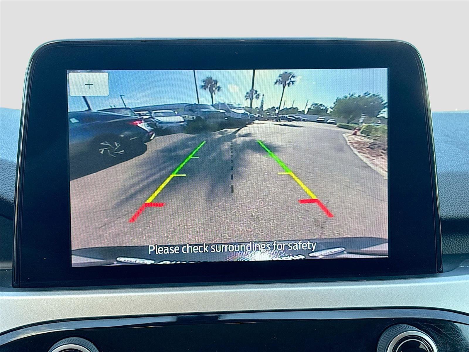 Used 2020 Ford Escape SE image 14