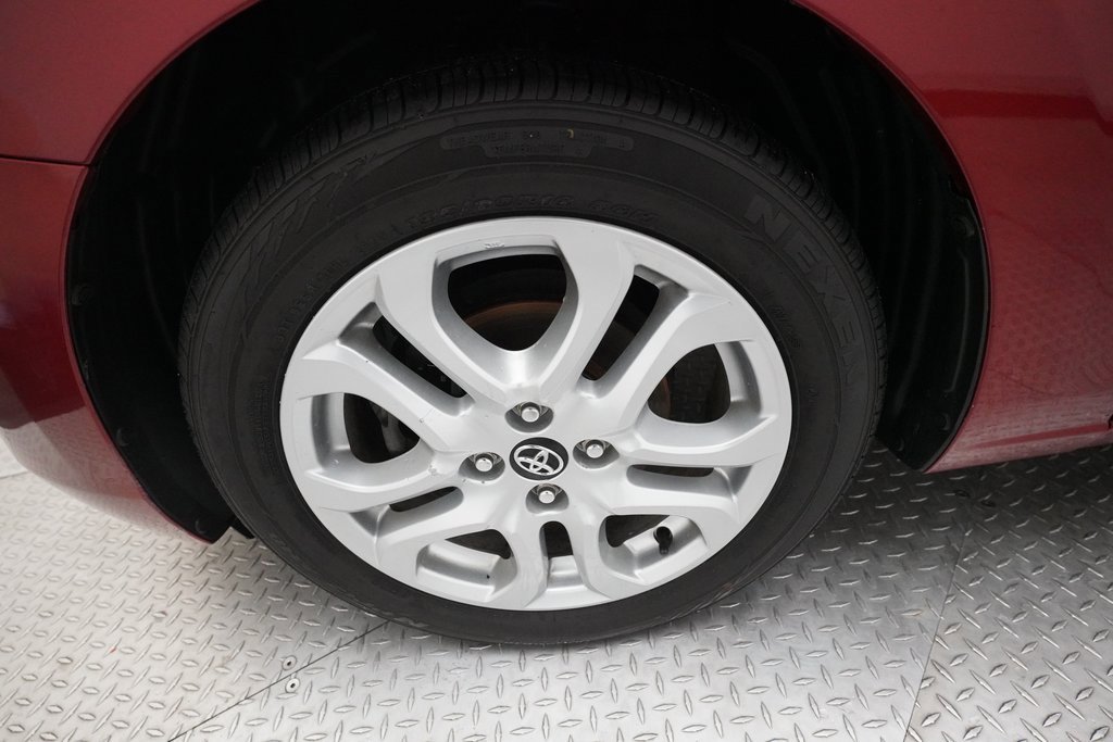 Used 2017 Toyota Yaris iA image 26