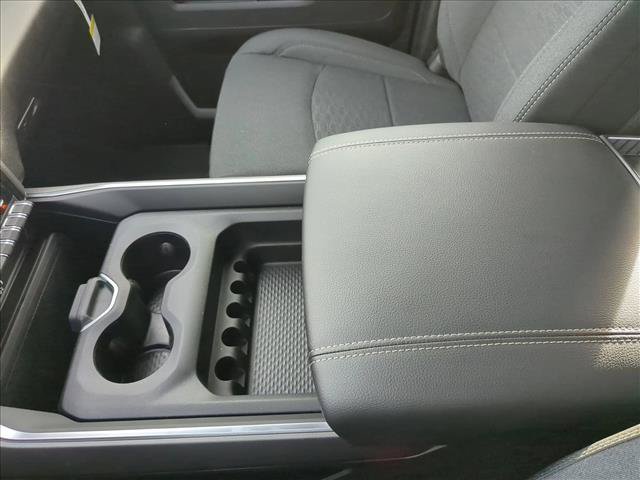 New 2026 RAM 2500 Big Horn AWD/4WD image 13