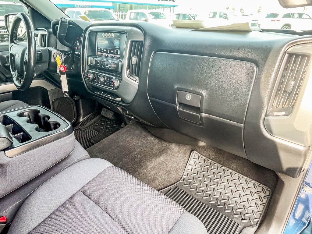 Used 2018 Chevrolet Silverado 1500 LT w/ All Star Edition image 44