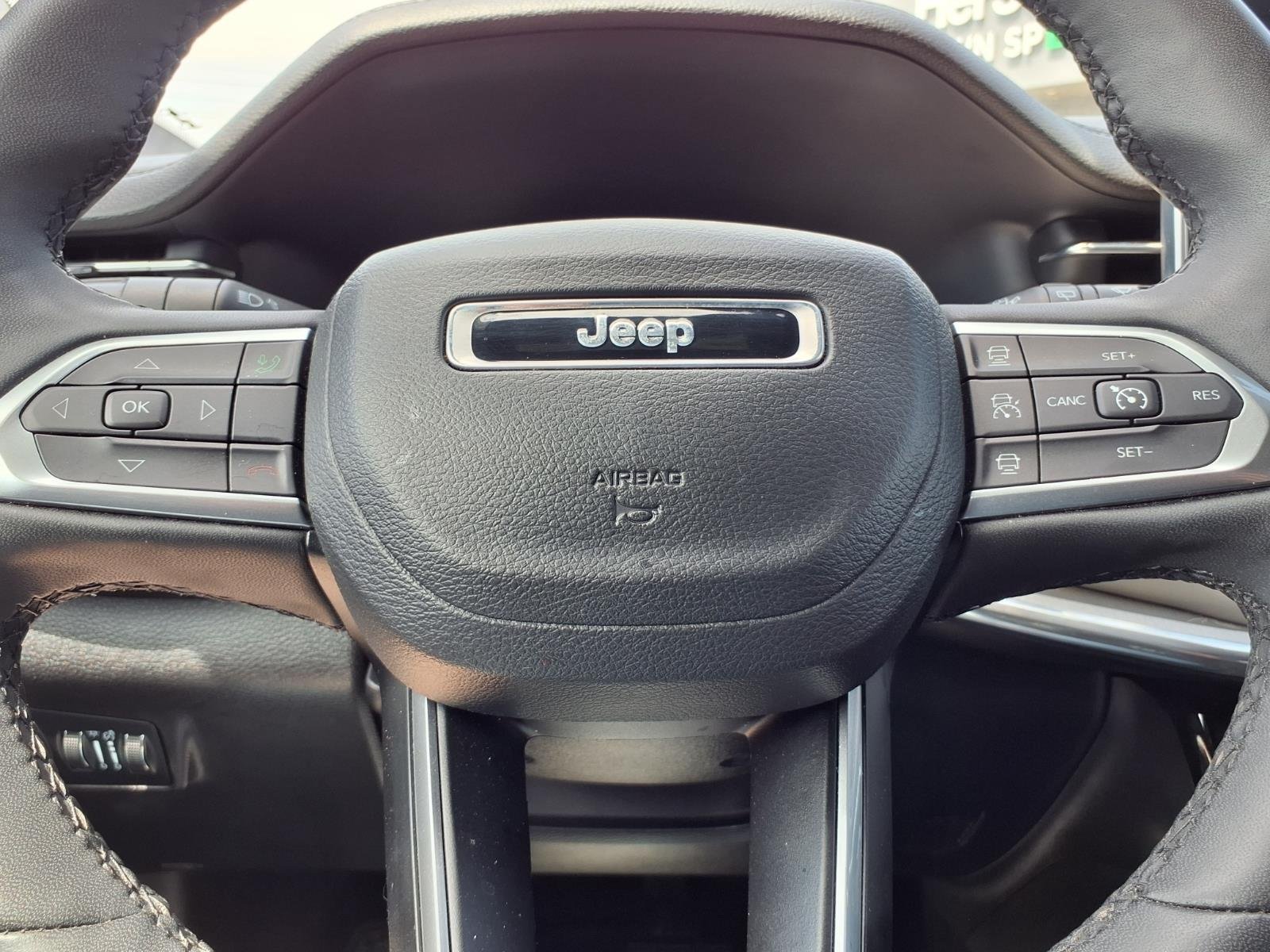 Certified 2024 Jeep Compass Limited AWD/4WD image 14