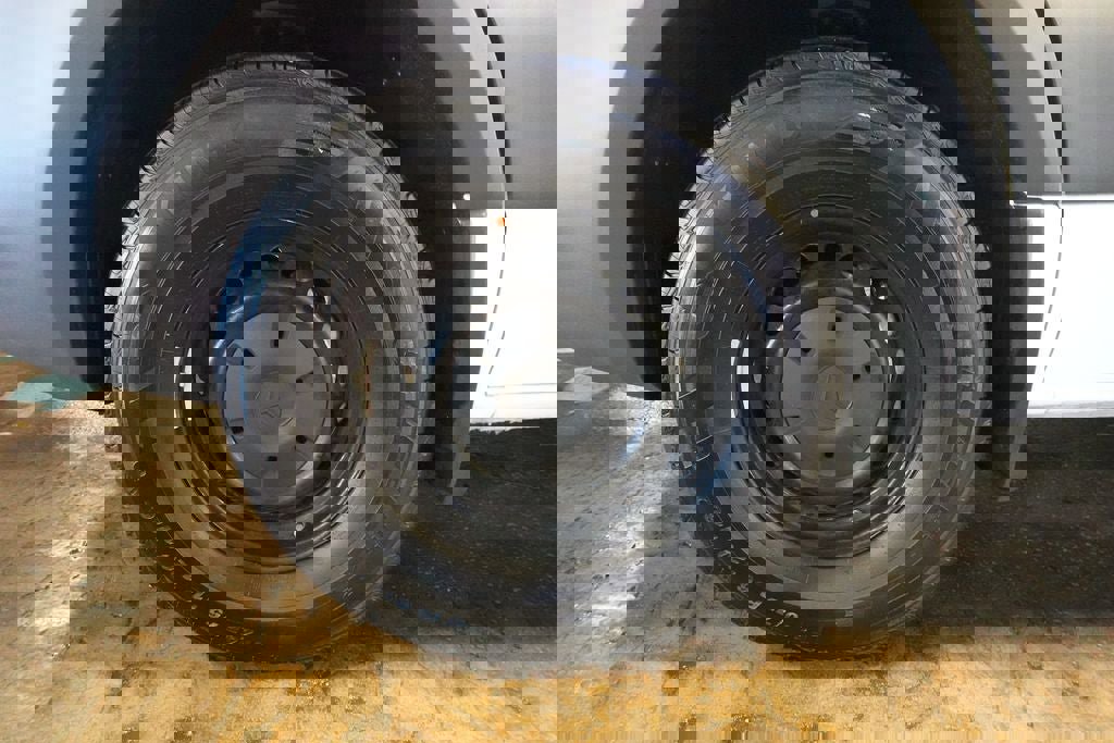 Used 2025 Mercedes-Benz Sprinter 2500 image 29