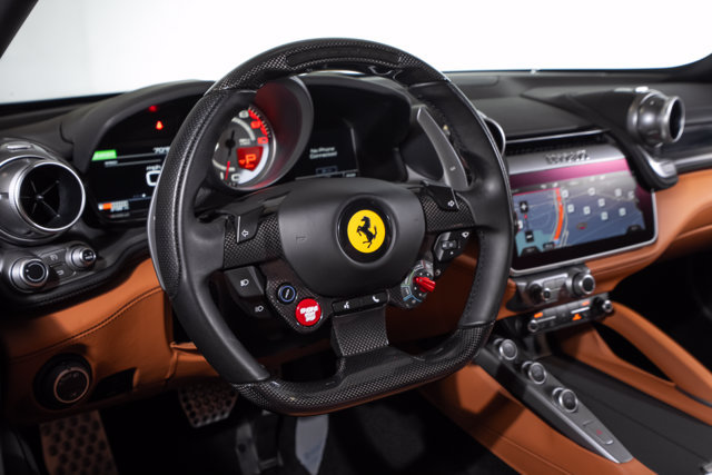 Used 2018 Ferrari GTC4Lusso AWD/4WD image 36