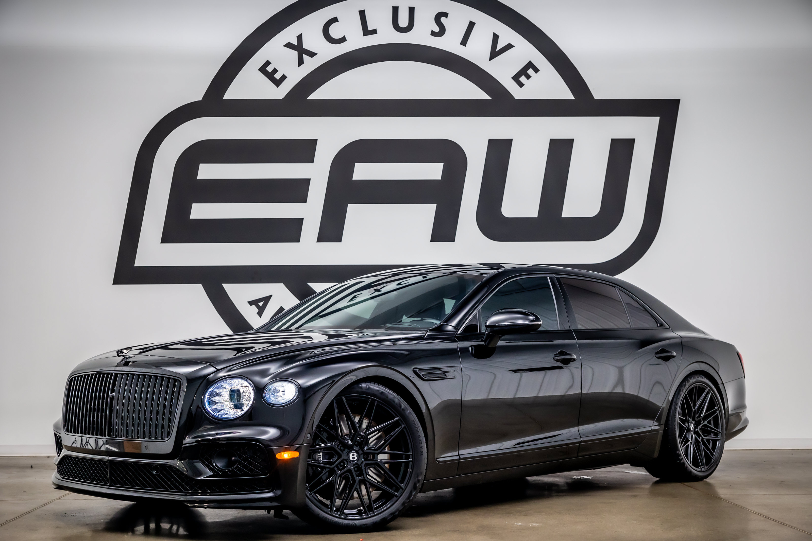 Used 2022 Bentley Flying Spur V8 AWD/4WD image 1