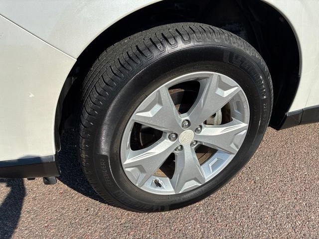 Used 2015 Subaru Forester 2.5i Premium AWD/4WD image 4