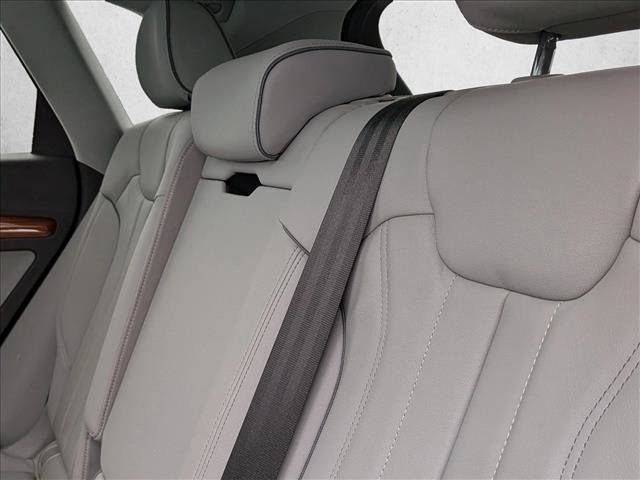 Used 2023 Audi Q5 e Premium Plus w/ Premium Plus Package image 13