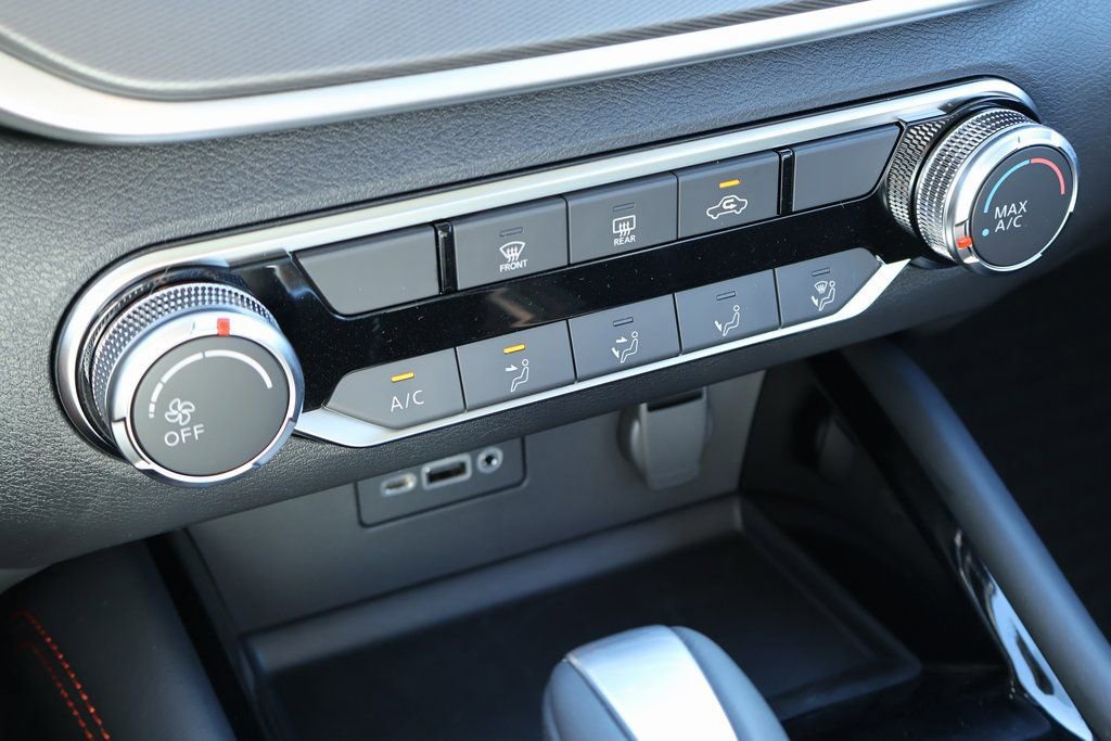 New 2025 Nissan Altima 2.5 SR image 12