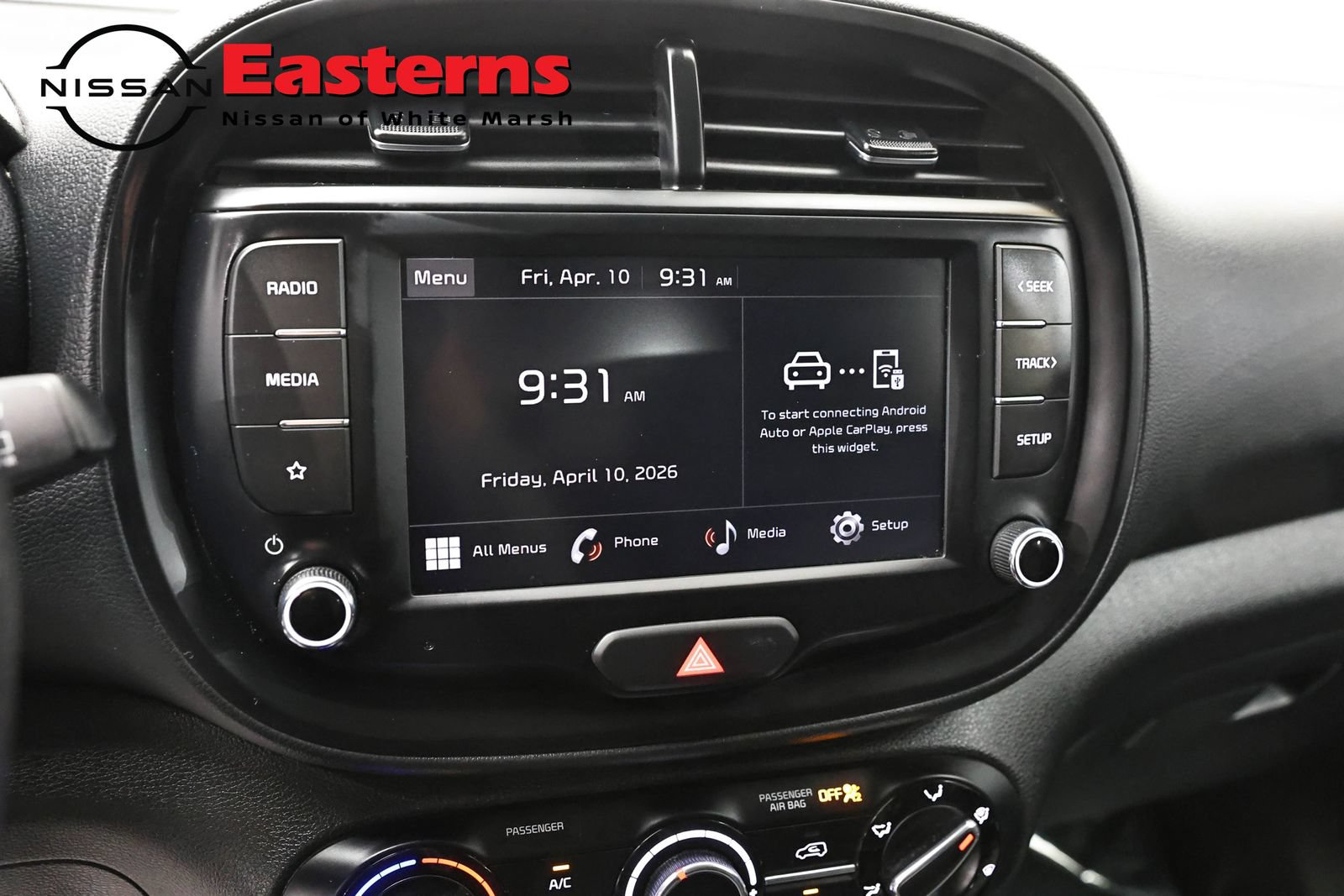 Used 2024 Kia Soul LX w/ Option Group 015 FWD image 18