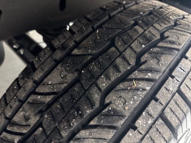 Used 2025 Chevrolet Silverado 1500 LT image 38