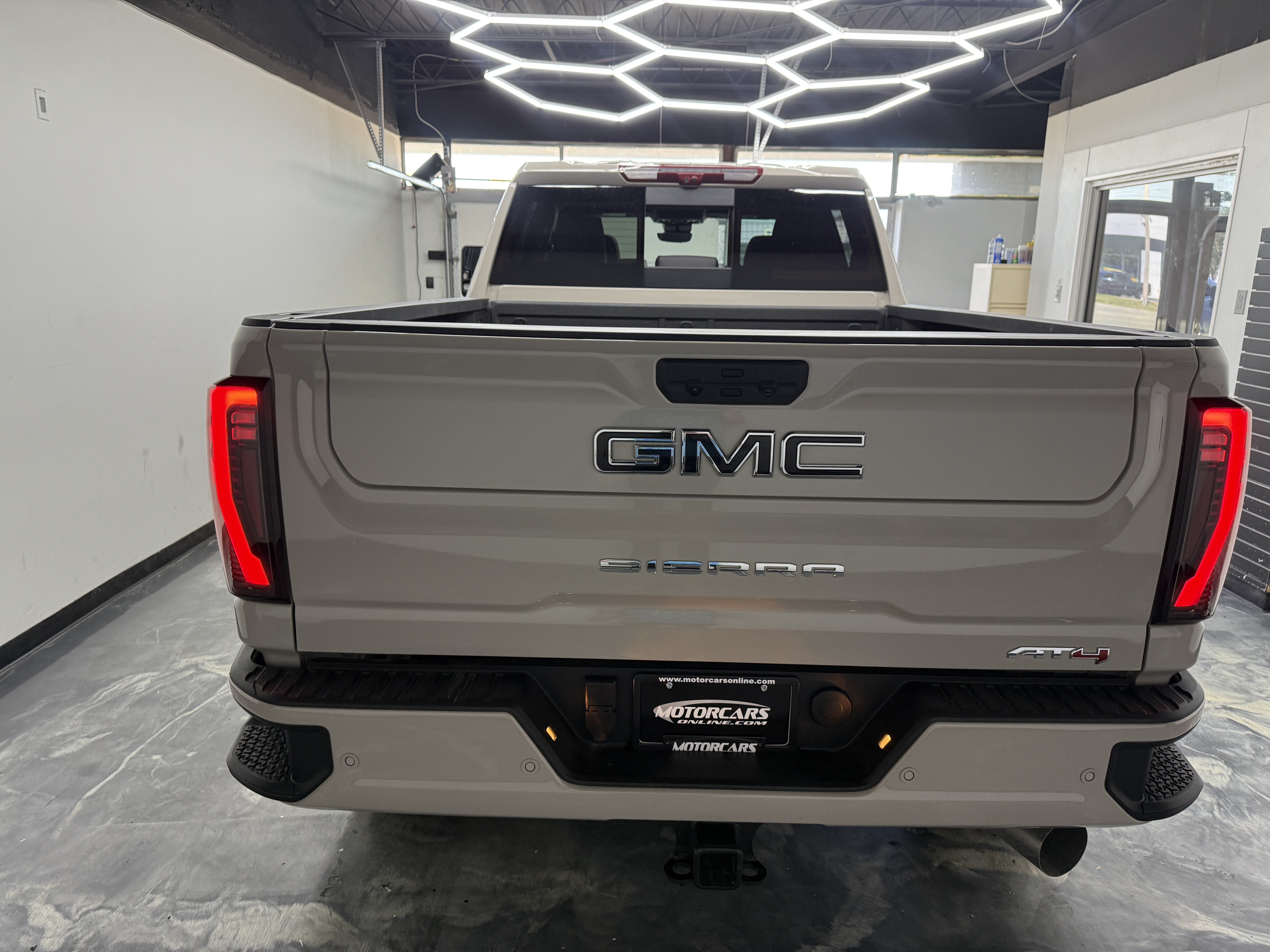Used 2026 GMC Sierra 2500 AT4 w/ AT4 Premium Plus Package AWD/4WD image 4