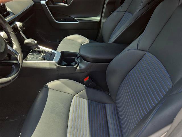 Used 2021 Toyota RAV4 XSE w/ XSE Grade Weather Package AWD/4WD image 17
