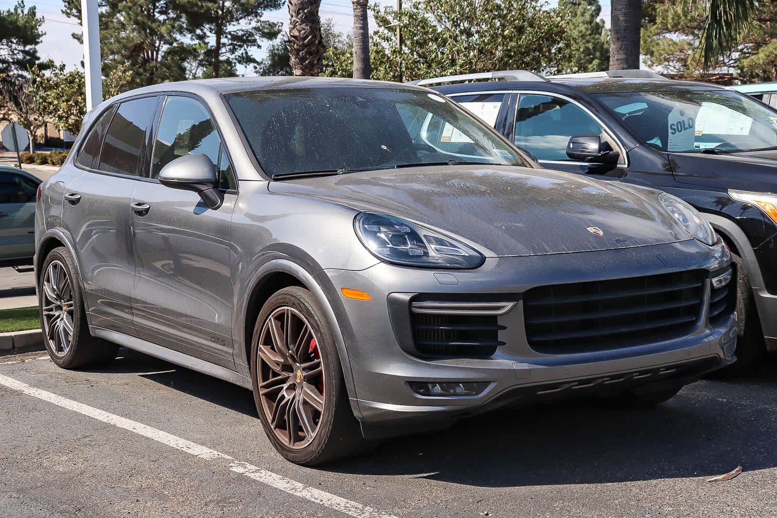 Used 2017 Porsche Cayenne GTS AWD/4WD image 2