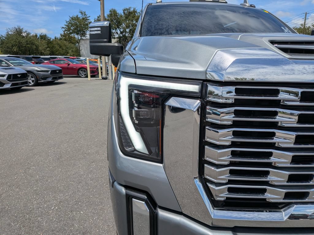 Used 2024 GMC Sierra 2500 Denali w/ Denali Reserve Package AWD/4WD image 9