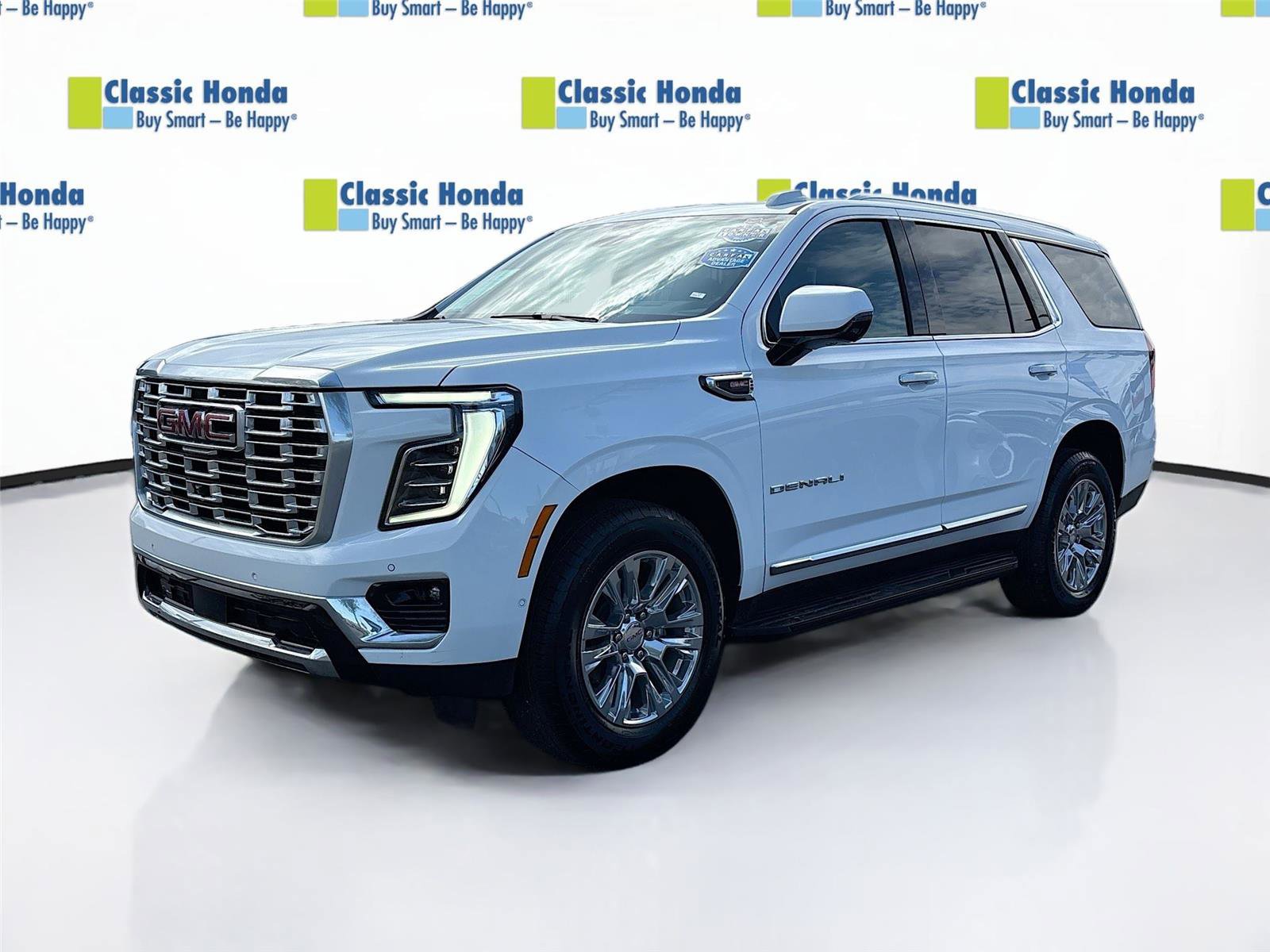 Used 2025 GMC Yukon Denali RWD image 3